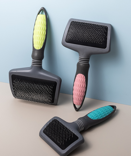 מברשת להסרת שיער חיות מחמד